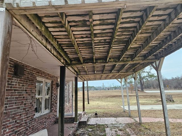 1737 W Carthage Road, Lumberton, NC 28360