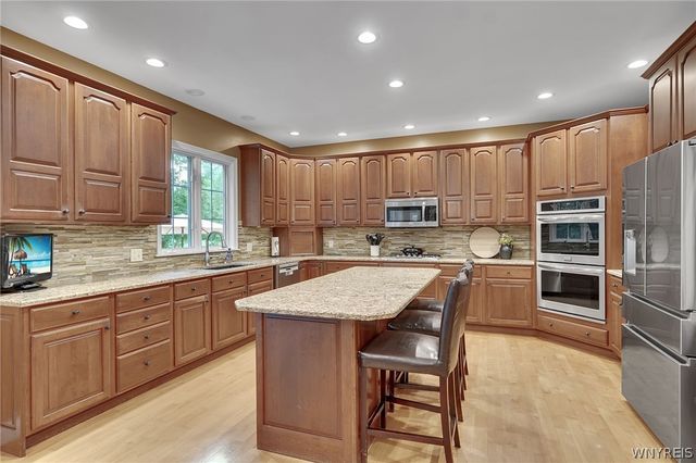 6690 Chesley Court, Clarence, NY 14051
