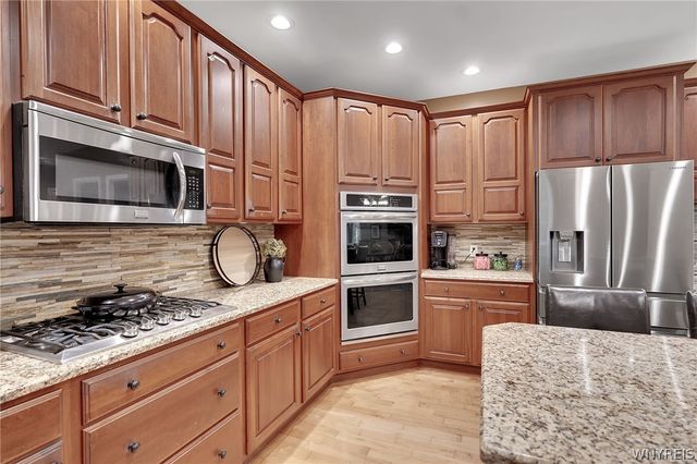 6690 Chesley Court, Clarence, NY 14051