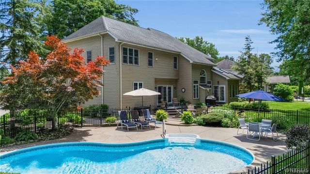 6690 Chesley Court, Clarence, NY 14051