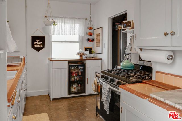 209 Mira Mar Avenue, Long Beach, CA 90803