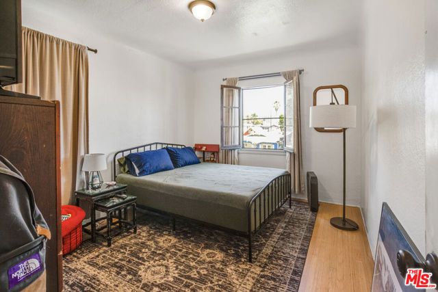 209 Mira Mar Avenue, Long Beach, CA 90803