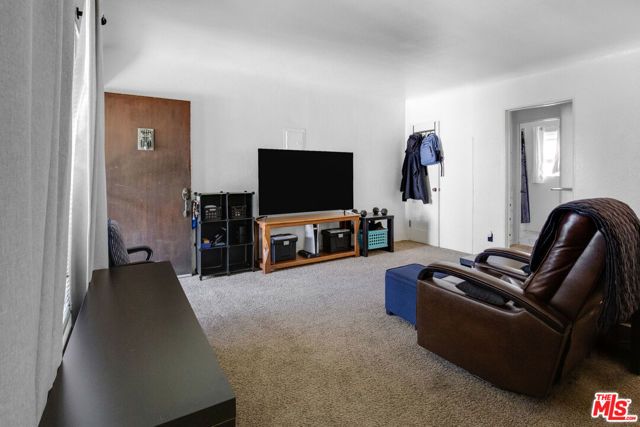 209 Mira Mar Avenue, Long Beach, CA 90803