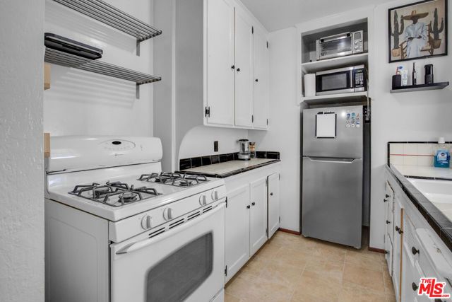 209 Mira Mar Avenue, Long Beach, CA 90803