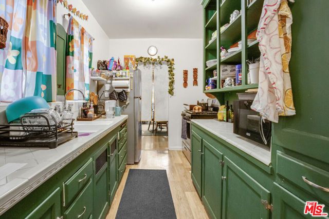 209 Mira Mar Avenue, Long Beach, CA 90803