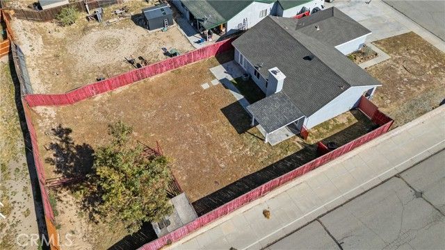 1049 Barrington, Rosamond, CA 93560