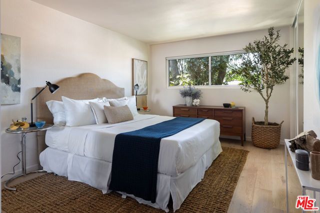 525 N Sycamore Avenue 409, Los Angeles, CA 90036