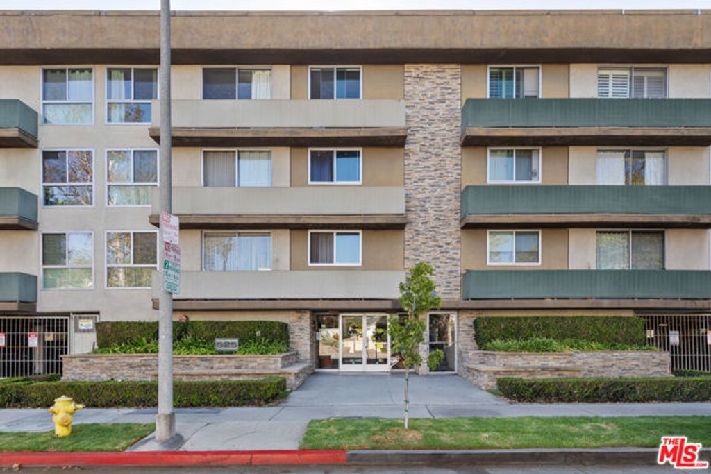 525 N Sycamore Avenue 409, Los Angeles, CA 90036
