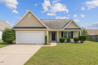 2513 Hunting Bow Drive, Hope Mills, NC 28348