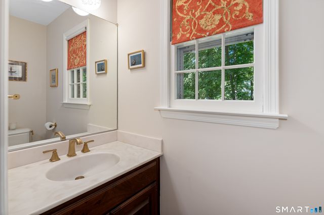 20 Round Hill Drive, Stamford, CT 06903