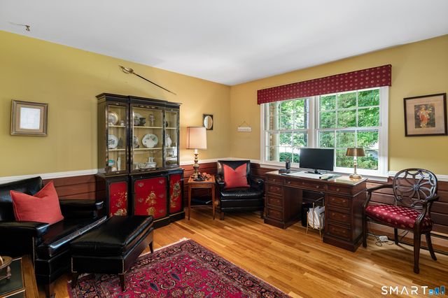20 Round Hill Drive, Stamford, CT 06903