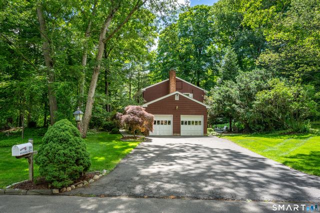 20 Round Hill Drive, Stamford, CT 06903
