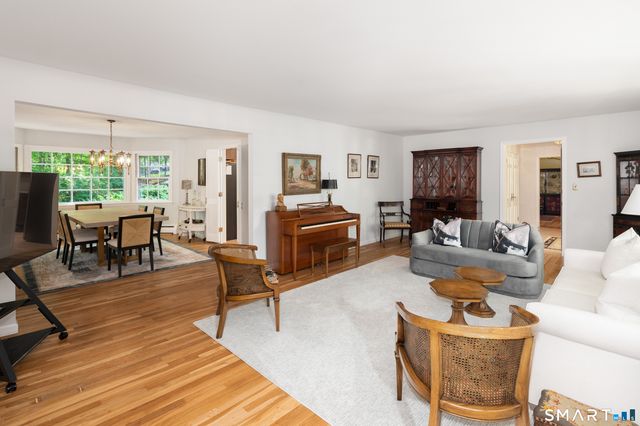 20 Round Hill Drive, Stamford, CT 06903