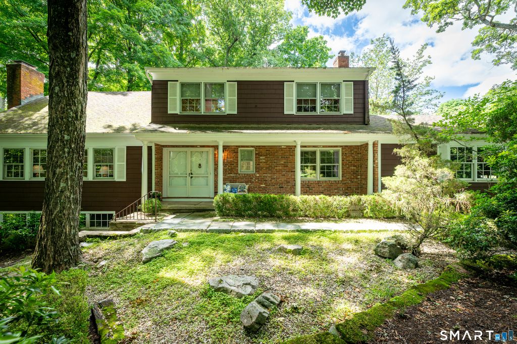 20 Round Hill Drive, Stamford, CT 06903