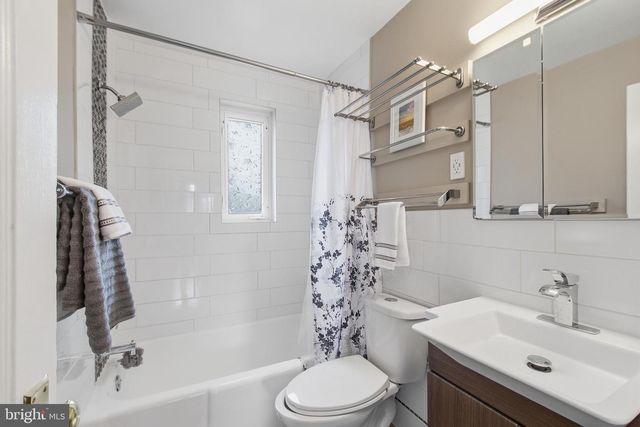 308 WESMOND DR, Alexandria, VA 22305