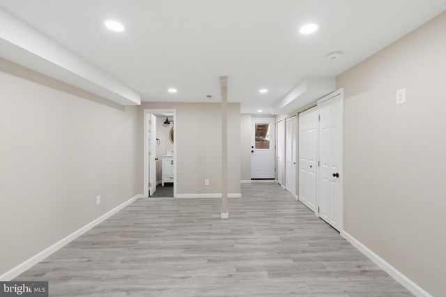 308 WESMOND DR, Alexandria, VA 22305
