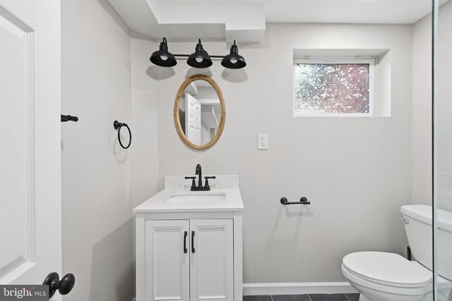 308 WESMOND DR, Alexandria, VA 22305