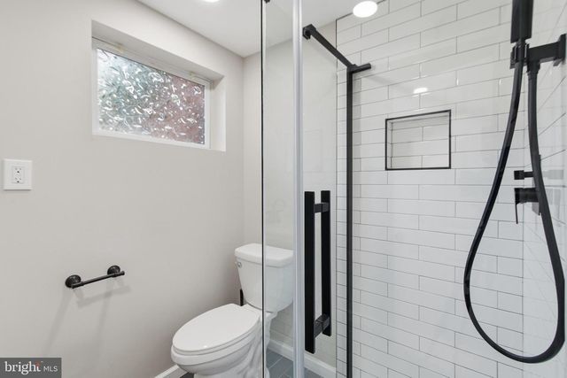 308 WESMOND DR, Alexandria, VA 22305