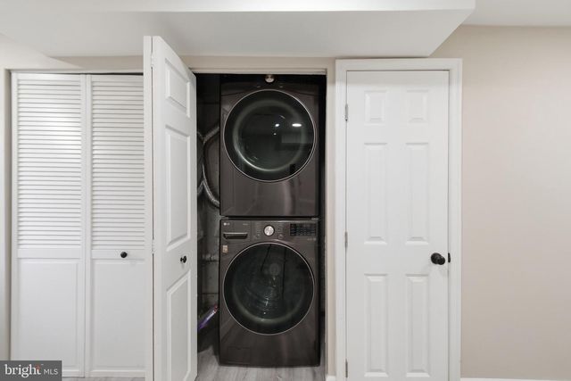 308 WESMOND DR, Alexandria, VA 22305