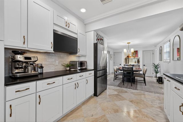 3305 N PERRY AVENUE, Tampa, FL 33603