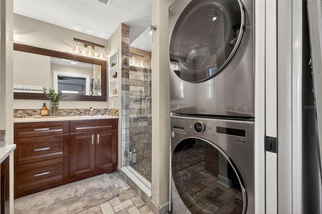 3305 N PERRY AVENUE, Tampa, FL 33603