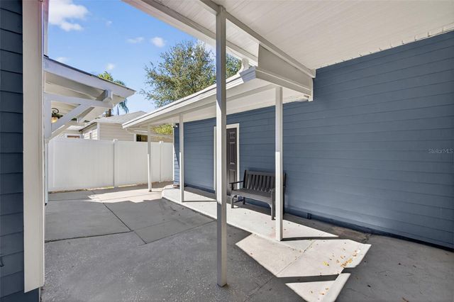 3305 N PERRY AVENUE, Tampa, FL 33603