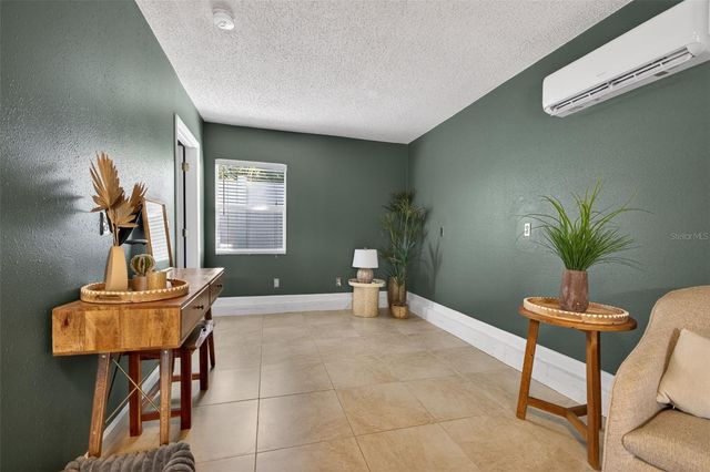 3305 N PERRY AVENUE, Tampa, FL 33603