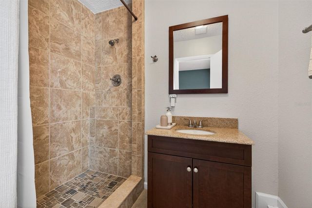 3305 N PERRY AVENUE, Tampa, FL 33603