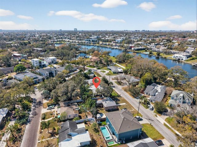 3305 N PERRY AVENUE, Tampa, FL 33603