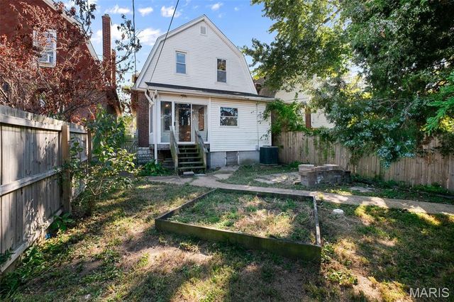 4525 Varrelmann Avenue, St Louis, MO 63116