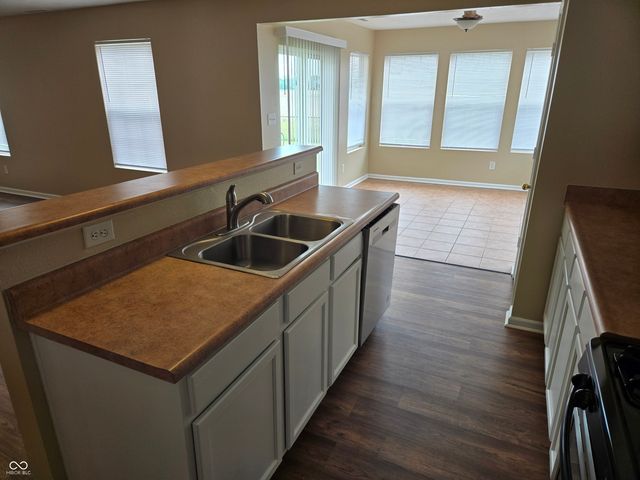 8005 Harshaw Drive, Indianapolis, IN 46239