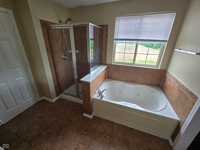 8005 Harshaw Drive, Indianapolis, IN 46239