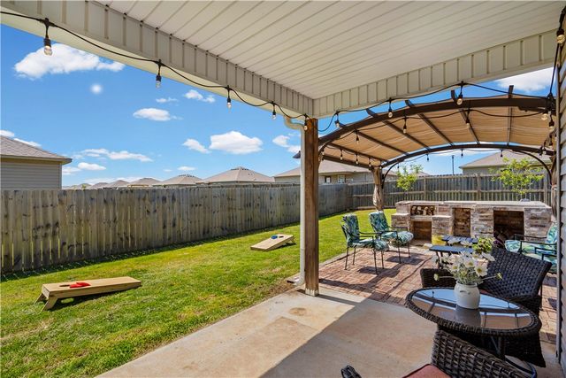 2813 Bauer Street, Pea Ridge, AR 72751