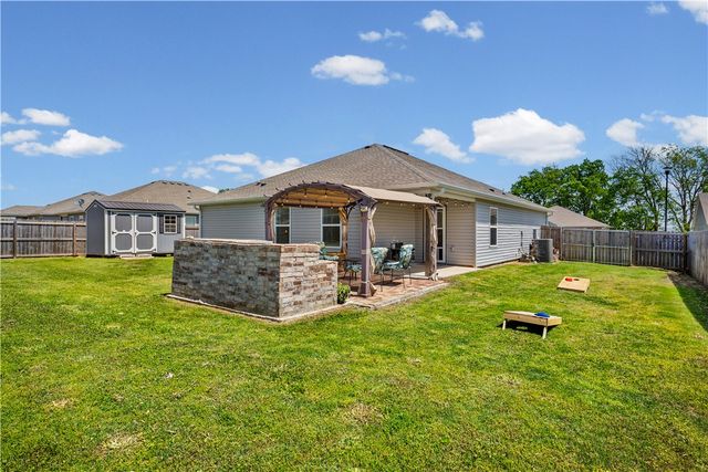 2813 Bauer Street, Pea Ridge, AR 72751