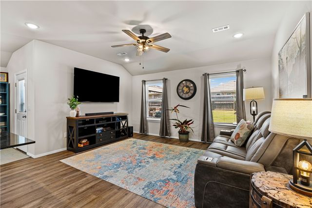 2813 Bauer Street, Pea Ridge, AR 72751