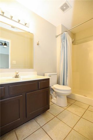 5635 NW Sunrise Meadow Circle, Lee's Summit, MO 64064