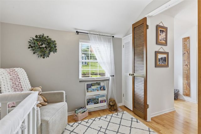 5336 Spring Valley Dr, Whitehall, PA 15236