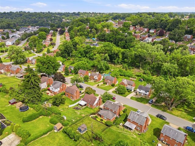 5336 Spring Valley Dr, Whitehall, PA 15236