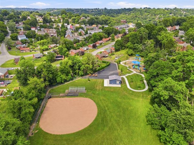 5336 Spring Valley Dr, Whitehall, PA 15236