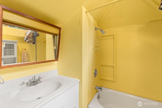 13536 SW 171st Street, Vashon, WA 98070