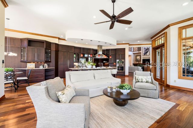 34 Sparwheel Ln, Hilton Head Island, SC 29926