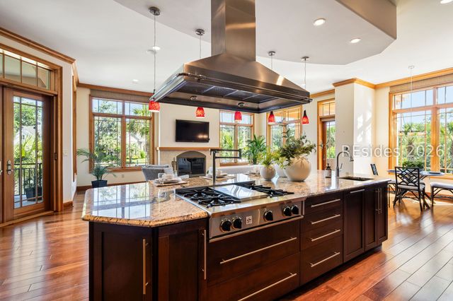 34 Sparwheel Ln, Hilton Head Island, SC 29926