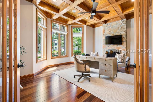 34 Sparwheel Ln, Hilton Head Island, SC 29926