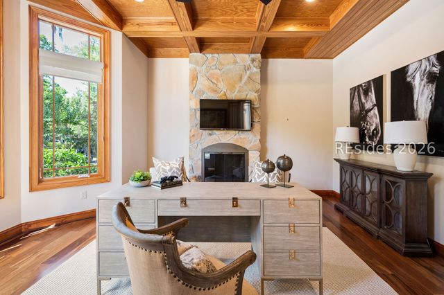 34 Sparwheel Ln, Hilton Head Island, SC 29926