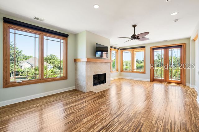 34 Sparwheel Ln, Hilton Head Island, SC 29926