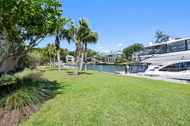 34 Sparwheel Ln, Hilton Head Island, SC 29926