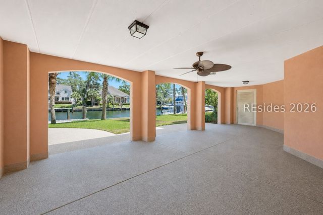 34 Sparwheel Ln, Hilton Head Island, SC 29926