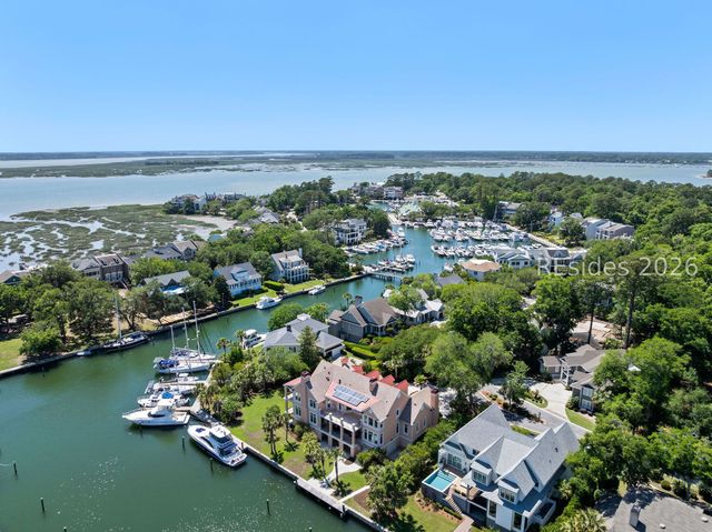 34 Sparwheel Ln, Hilton Head Island, SC 29926