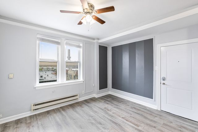 5860 N Kenmore Avenue 514, Chicago, IL 60660