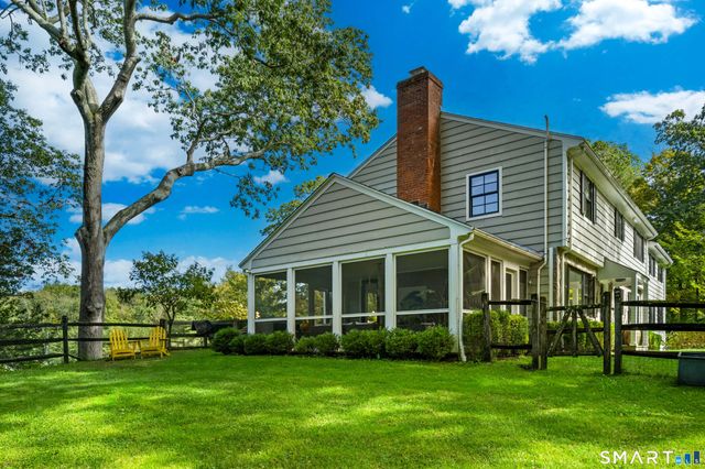 29 Hunting Ridge Road, Greenwich, CT 06831